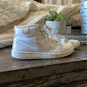 Nike Womens Court Royale 2 Mid 'White/White' CT1725-100